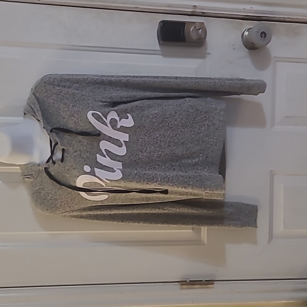Hooded shirt